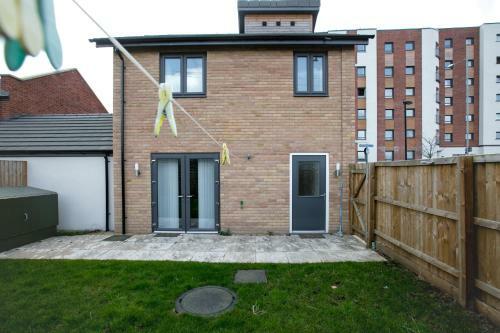 Kvm - Quayside House