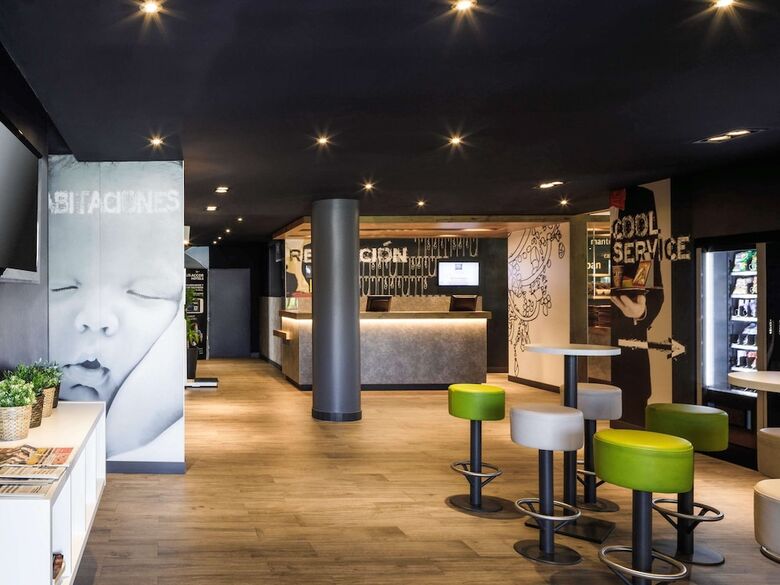 Hotel Ibis Budget M�laga Aeropuerto Avenida de Velazquez
