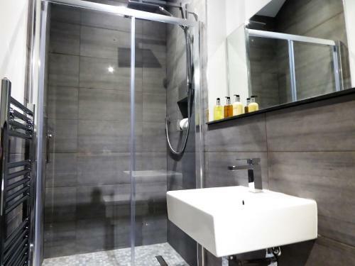 The Smeaton At Claremont Apartments