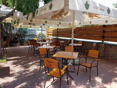 Hotel Syndicate, ??????????? ????????