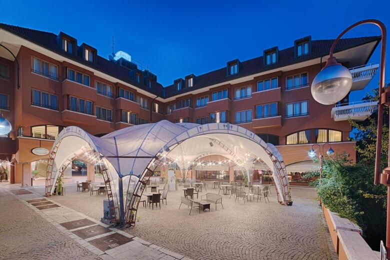 Hotel NH Milano 2