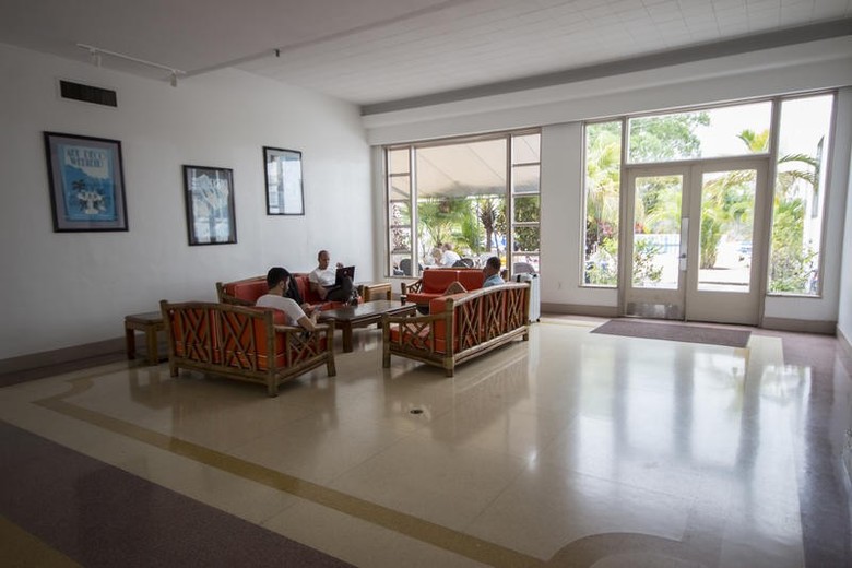 Tropics Hotel