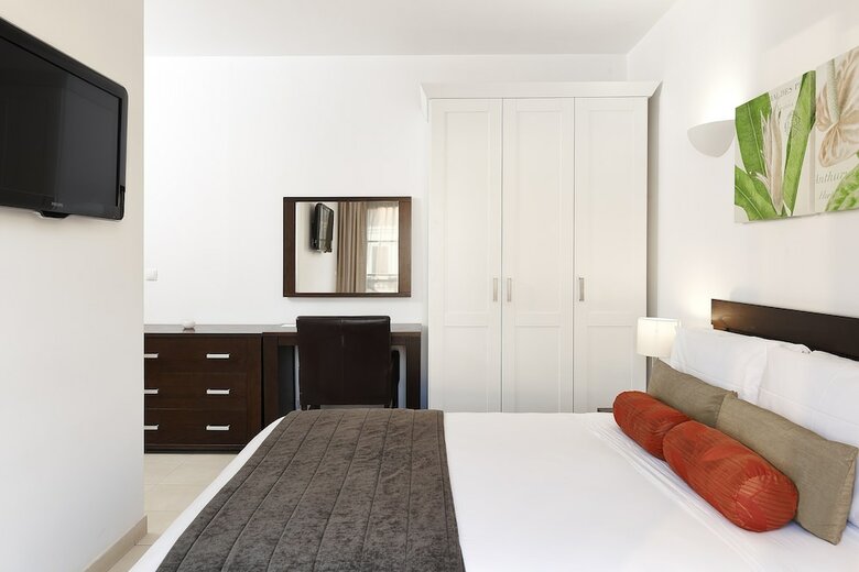 Hotel Melia Tortuga Beach Resort