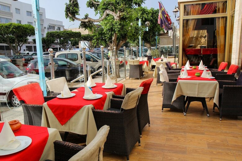 New Farah Hotel