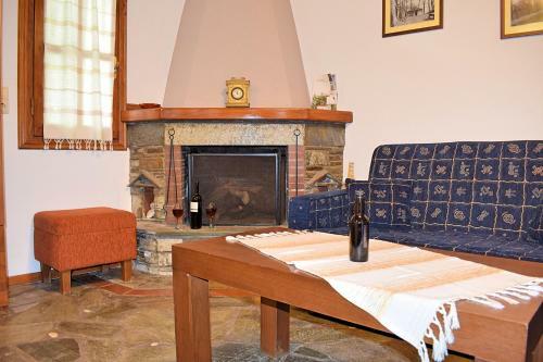 Hostal Guesthouse Filyra