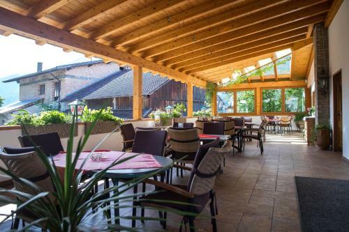 Posada Gasthof Pension Traube