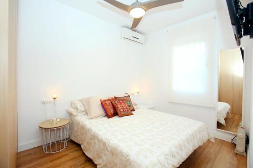 Beachfront Prime Holidays Apartment Bah�a Dej�vea