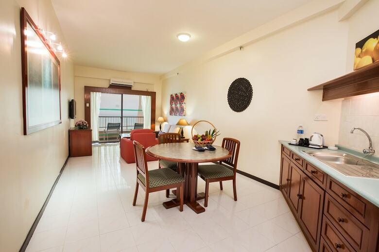 Hotel Rainbow Paradise Beach Resort