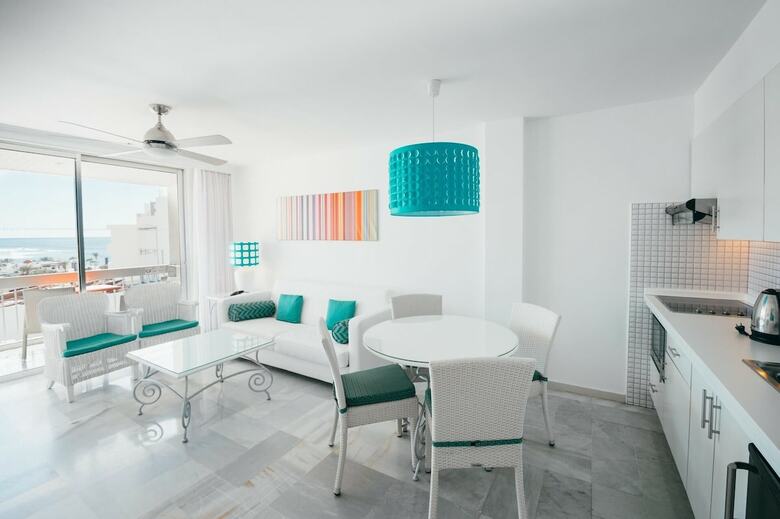 Apartamentos Palm Beach Tenerife