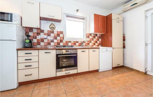 One-bedroom Holiday Home In Bilice