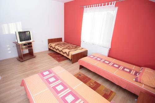 Hostal Secluded Rooms Bilje (Slavonija) - 14318