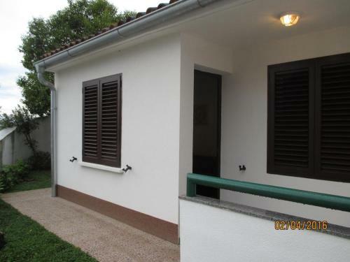 Apartments With Wifi Necujam (solta) - 12500