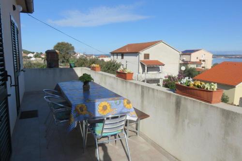 Apartments With A Parking Space Tkon (pasman) - 4307