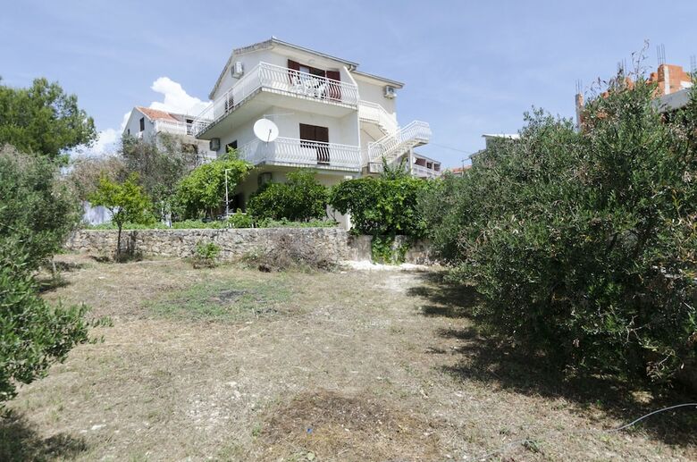 Apartments Mirko