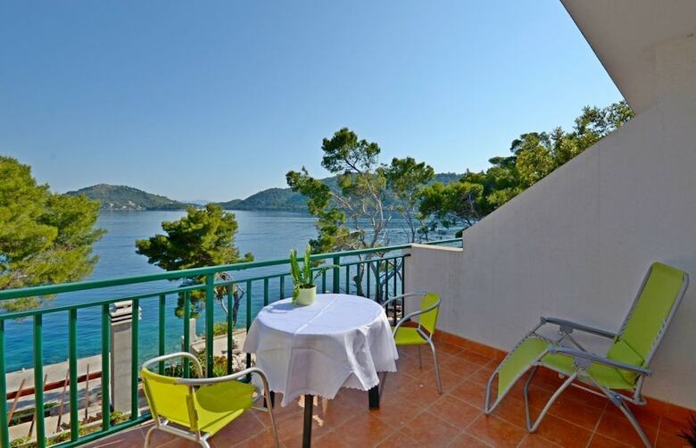 Apartments Luka