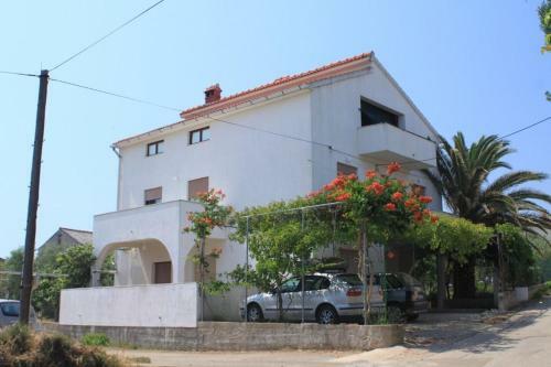 Apartment Ugljan 8301b