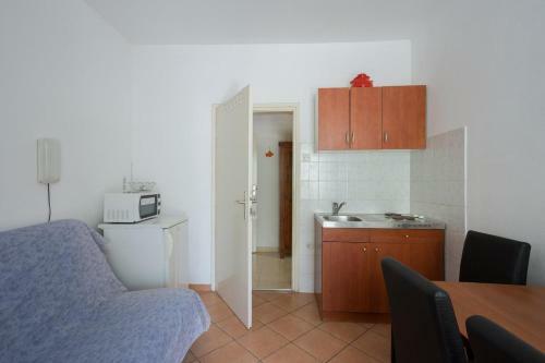 Apartment Ugljan 8241c