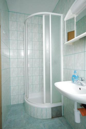 Apartments With A Parking Space Vrsi - Mulo (Zadar) - 3276