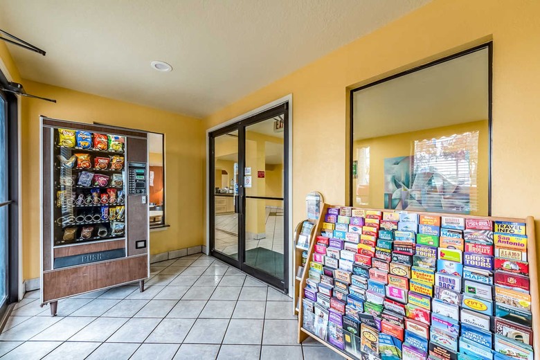 Hotel Econo Lodge Near Seaworld