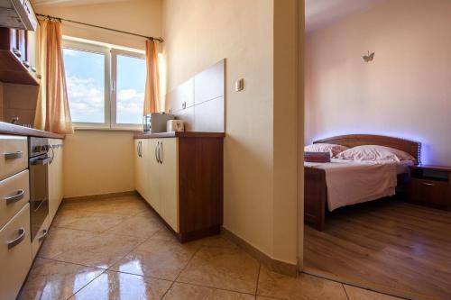 Apartments By The Sea Preko (Ugljan) - 14985