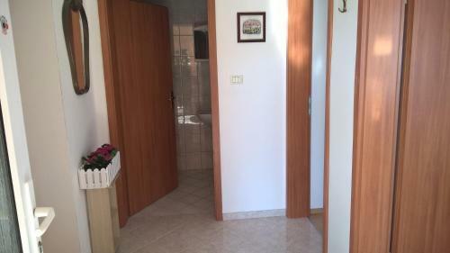 Apartments With A Parking Space Pula - 11288