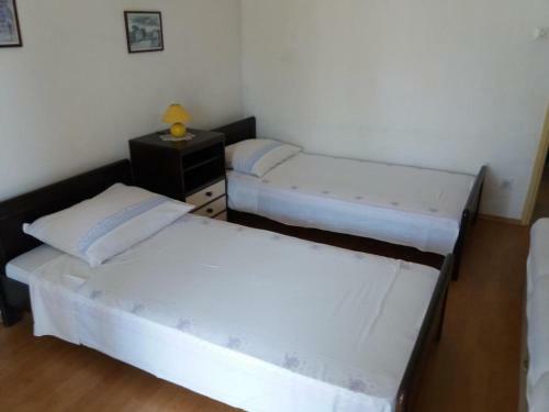 Apartments With A Parking Space Banjol (Rab) - 14138