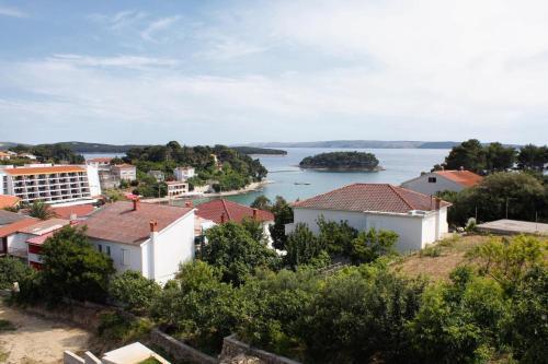 Apartments With A Parking Space Banjol (Rab) - 5022
