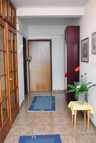 Apartments With A Parking Space Banjol (Rab) - 5022