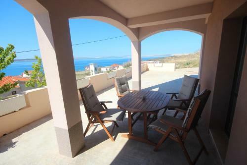 Apartments Njaco