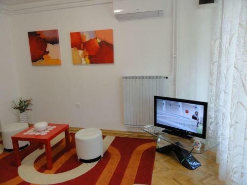 Apartments With A Parking Space Rijeka - 15854