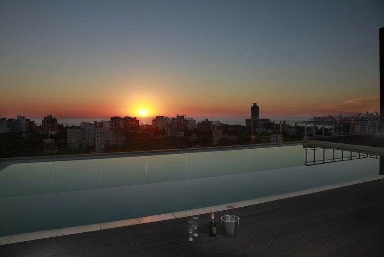 Hotel Dazzler Montevideo