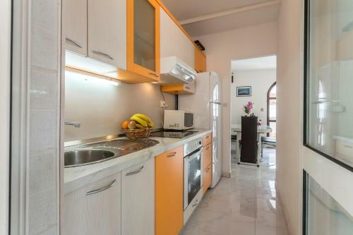 Holiday Home In Sevid 7366