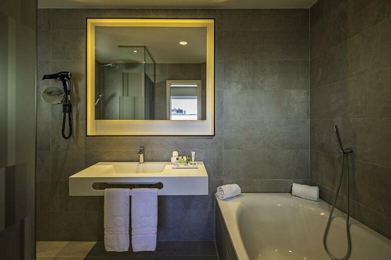 Hotel NH Collection Madrid Suecia