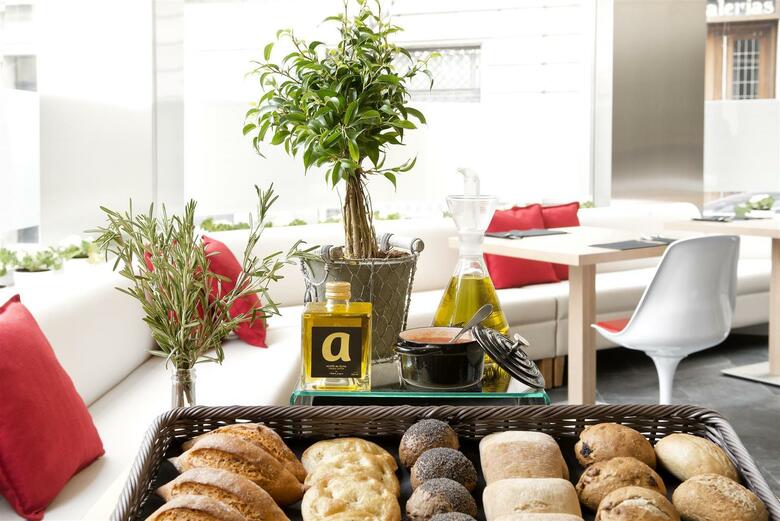 Hotel NH Collection Madrid Suecia