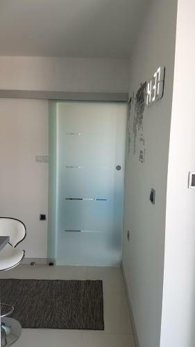Apartment Val - Private Spa- Jacuzzi, Infrared Sauna, Breakfast, Parking With Video Surveillance, Entry With Pin 0 - 24h, Book Without Credit Card