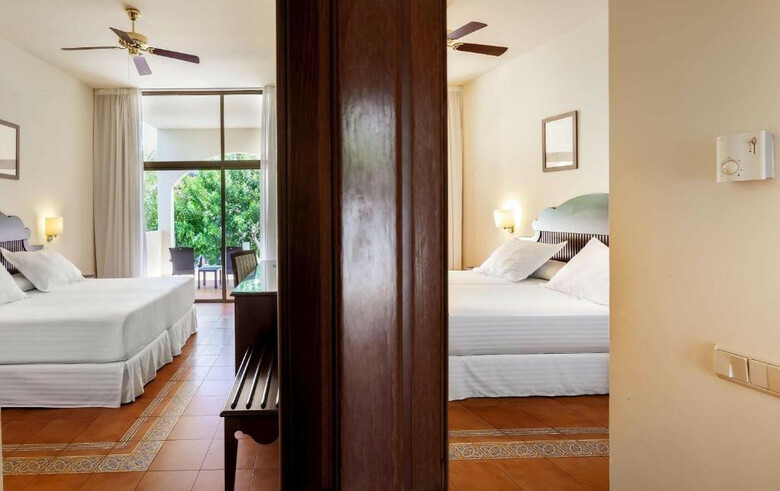 Hotel Occidental Jand�a Mar