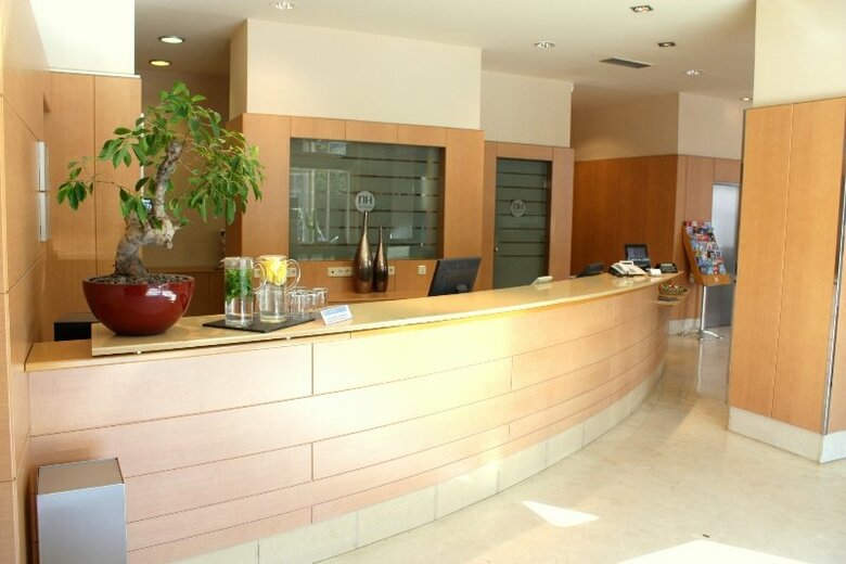 Hotel NH Porta Barcelona