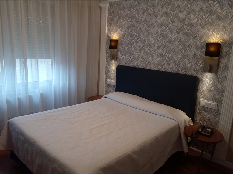 Hotel Corona De Castilla