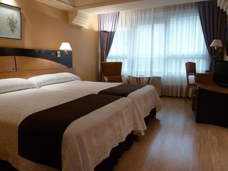 Hotel Corona De Castilla