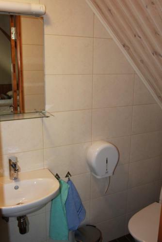 Hostal Tuulingu Guest House