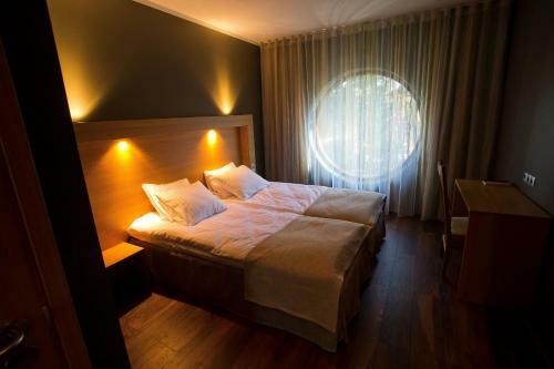 Hostal Dirhami Guesthouse