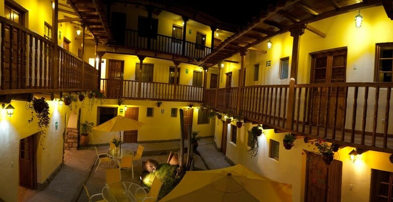Hostal Apu Huascaran