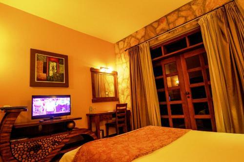 Mountains Of The Moon Hotel