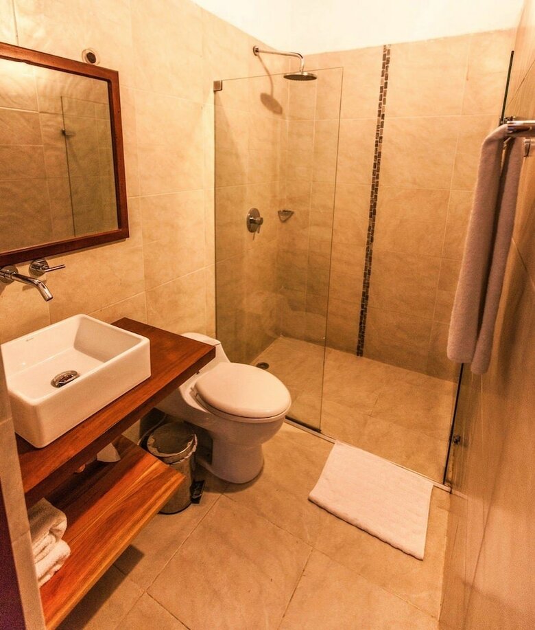 Hotel La Casa Amarilla