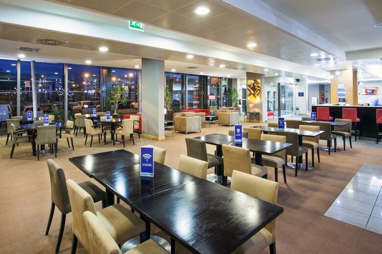 Holiday Inn Express Lisbon - Oeiras, An Ihg Hotel