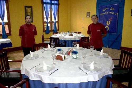 Hotel Los Arcos