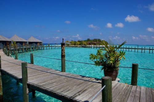 Hotel Komandoo Island Resort & Spa