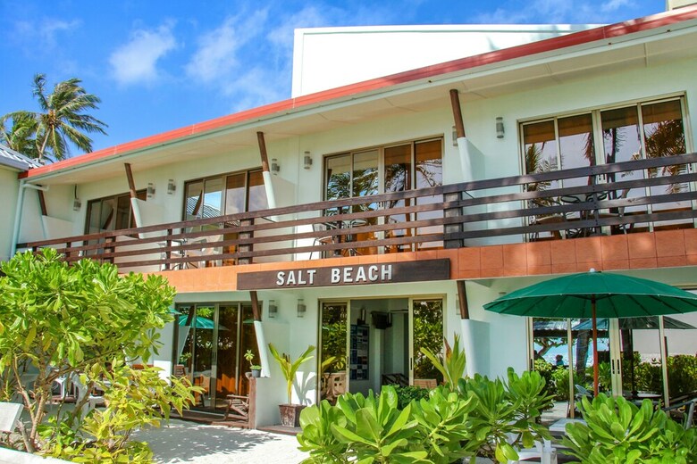 Hostal Salt Beach Hotel