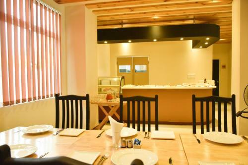Hostal Pebbles Inn