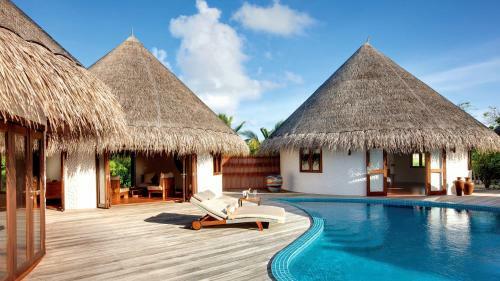 Hotel Hideaway Beach Resort & Spa